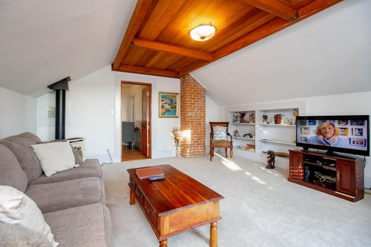 Alameda 3Br Unique Victorian Penthouse With Deck And Outdoor Furniture, Ac, 3 Blocks To Beach & Shopping Center & 2 Free Parking Spaces Extérieur photo