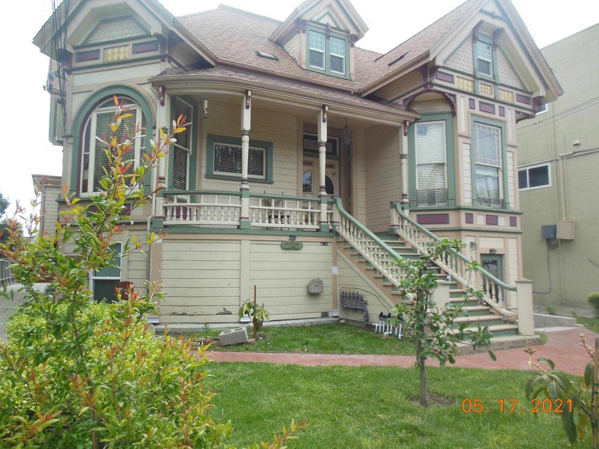 Alameda 3Br Unique Victorian Penthouse With Deck And Outdoor Furniture, Ac, 3 Blocks To Beach & Shopping Center & 2 Free Parking Spaces Extérieur photo