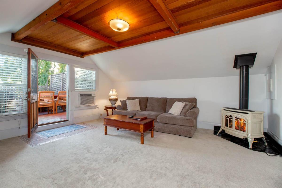 Alameda 3Br Unique Victorian Penthouse With Deck And Outdoor Furniture, Ac, 3 Blocks To Beach & Shopping Center & 2 Free Parking Spaces Extérieur photo