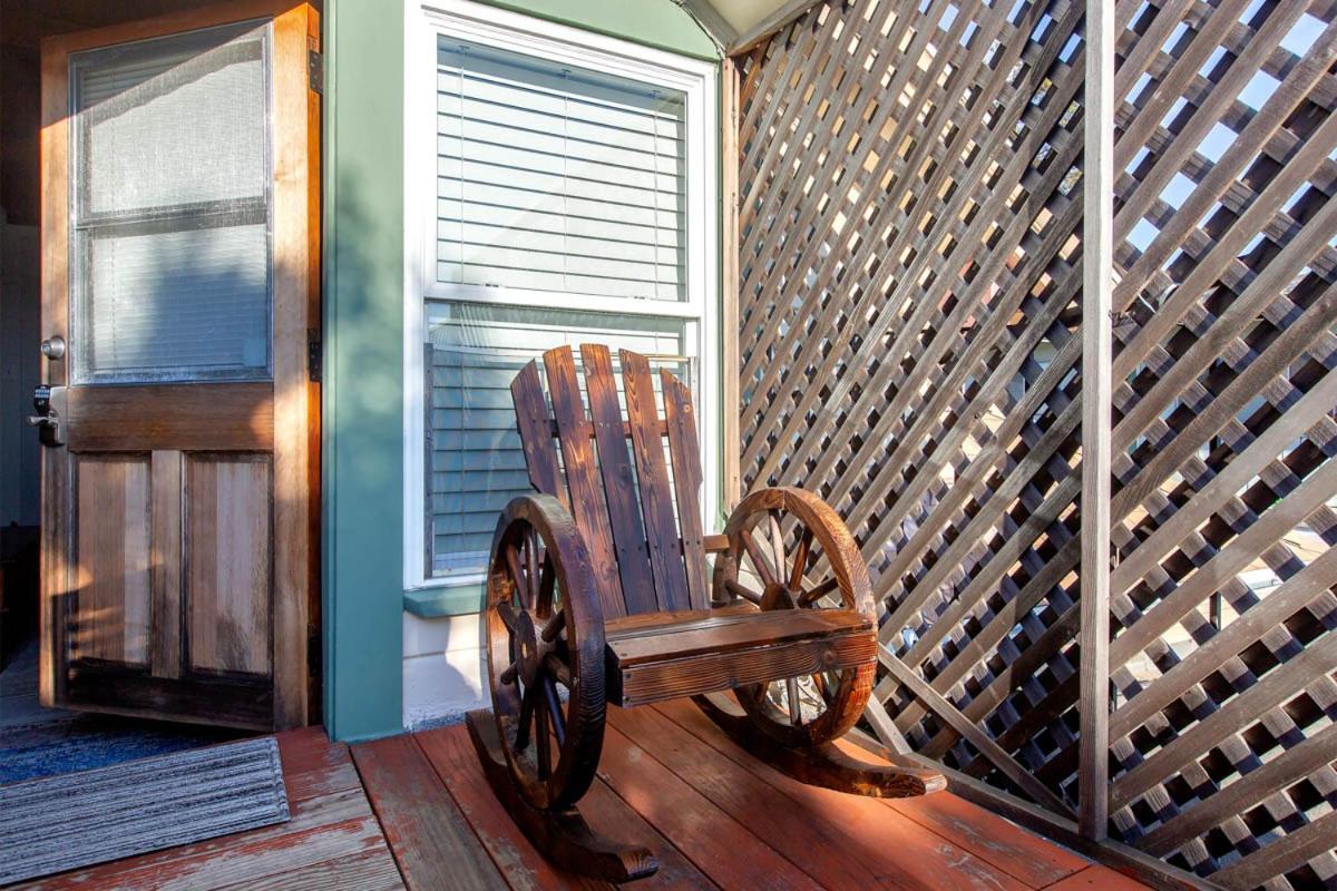 Alameda 3Br Unique Victorian Penthouse With Deck And Outdoor Furniture, Ac, 3 Blocks To Beach & Shopping Center & 2 Free Parking Spaces Extérieur photo