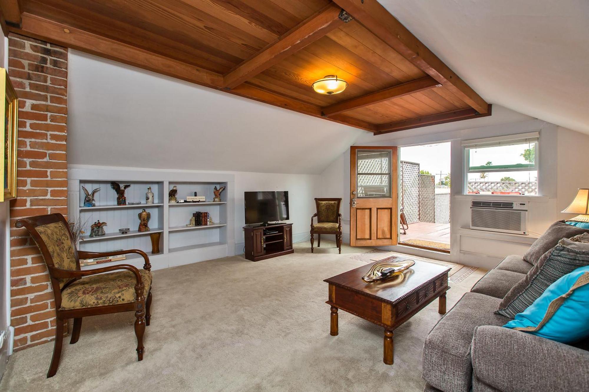 Alameda 3Br Unique Victorian Penthouse With Deck And Outdoor Furniture, Ac, 3 Blocks To Beach & Shopping Center & 2 Free Parking Spaces Extérieur photo